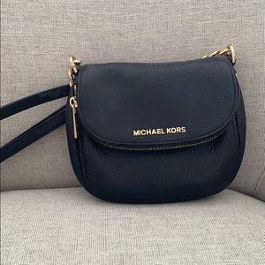 Michael kors crossbody